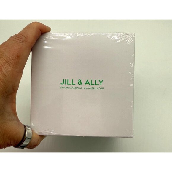 NEW Jill & Ally Good Luck Charm Crystal Manifestation Candle NWT - Mint Sage - Picture 7 of 7